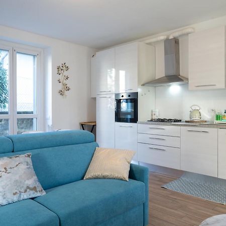 Lora Rose Suite ,Free Parking, Self Check In,2 Como Exteriér fotografie