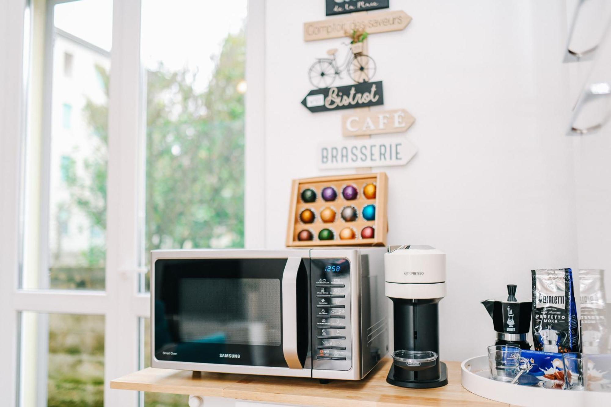 Lora Rose Suite ,Free Parking, Self Check In,2 Como Exteriér fotografie