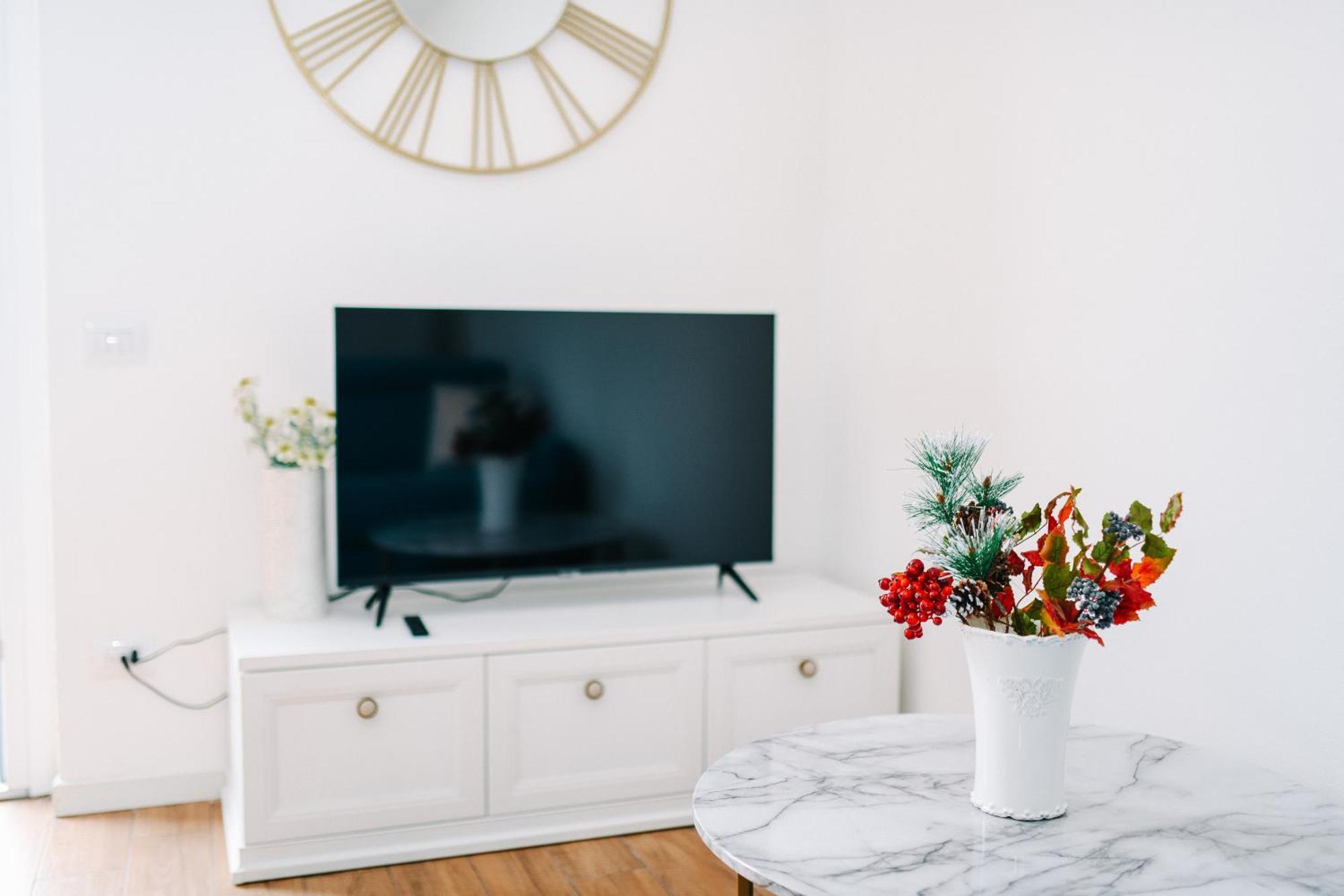 Lora Rose Suite ,Free Parking, Self Check In,2 Como Exteriér fotografie