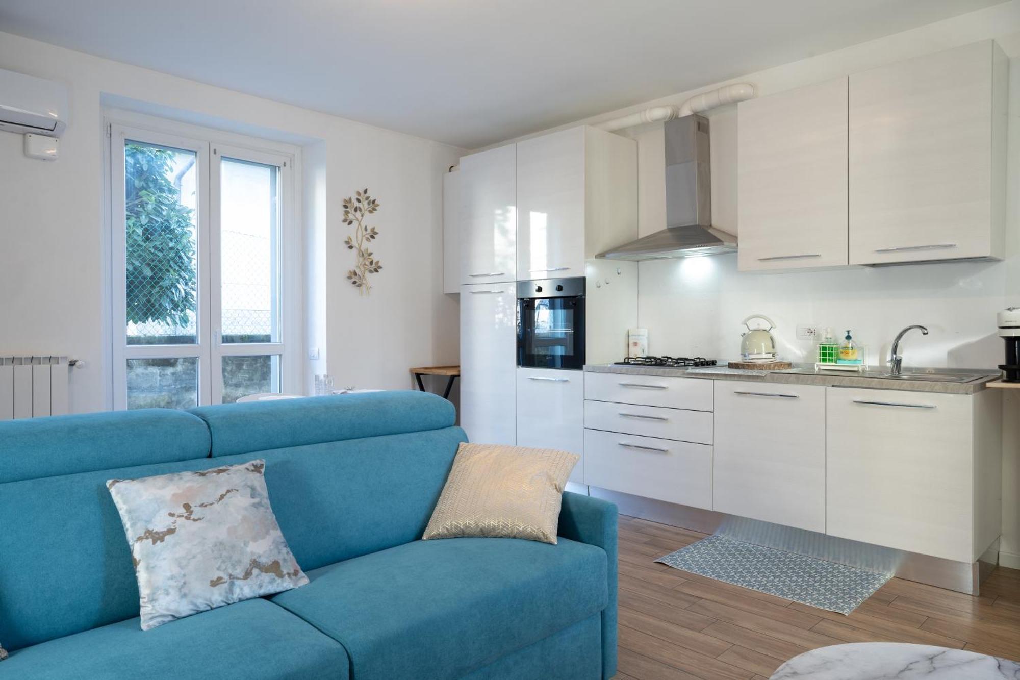 Lora Rose Suite ,Free Parking, Self Check In,2 Como Exteriér fotografie