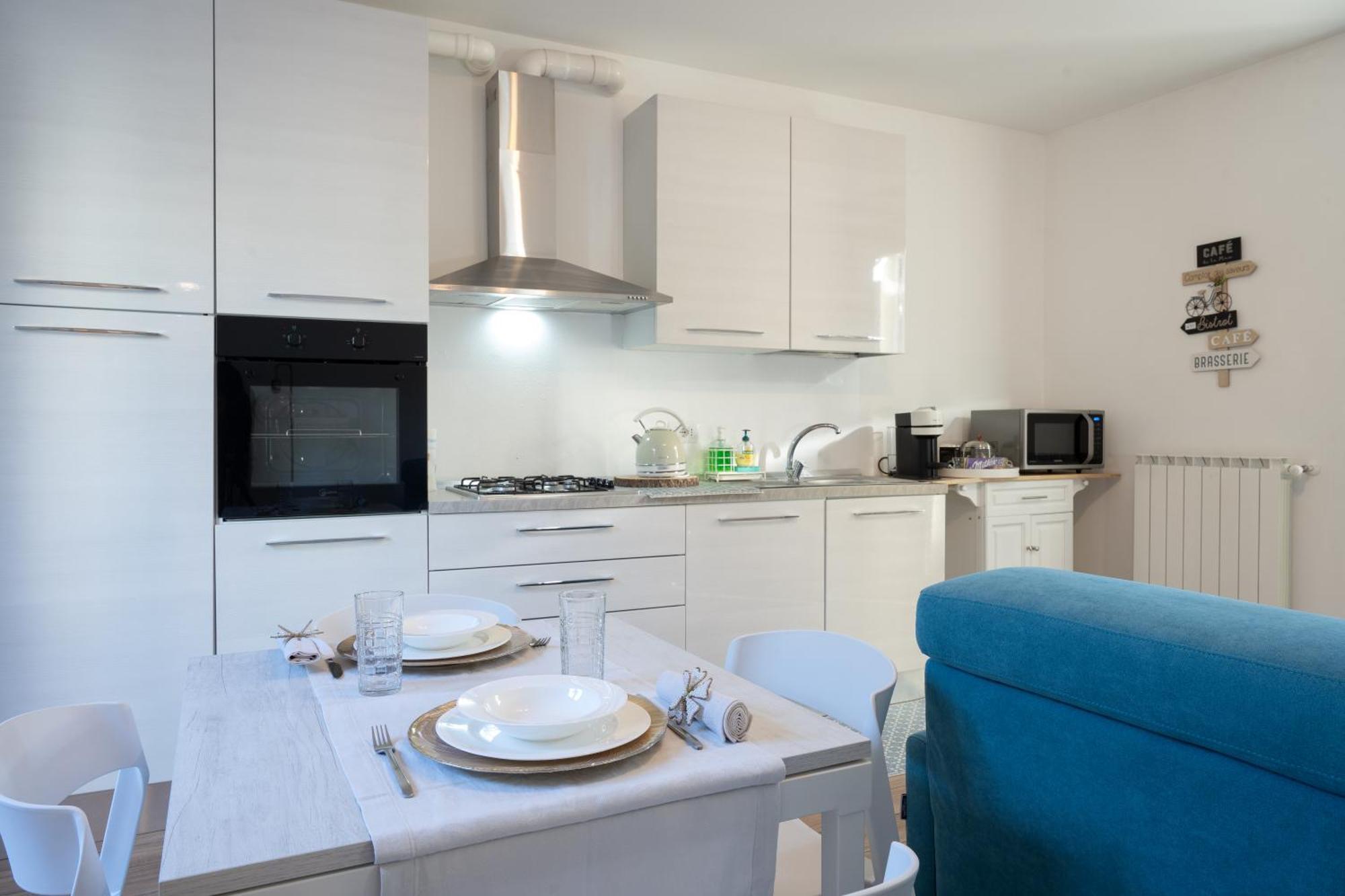 Lora Rose Suite ,Free Parking, Self Check In,2 Como Exteriér fotografie